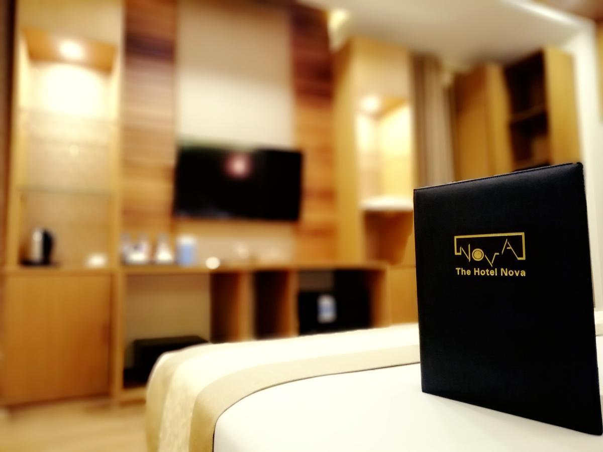 The Hotel Nova Mandalay Exterior foto