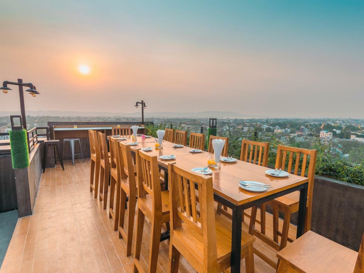 The Hotel Nova Mandalay Exterior foto