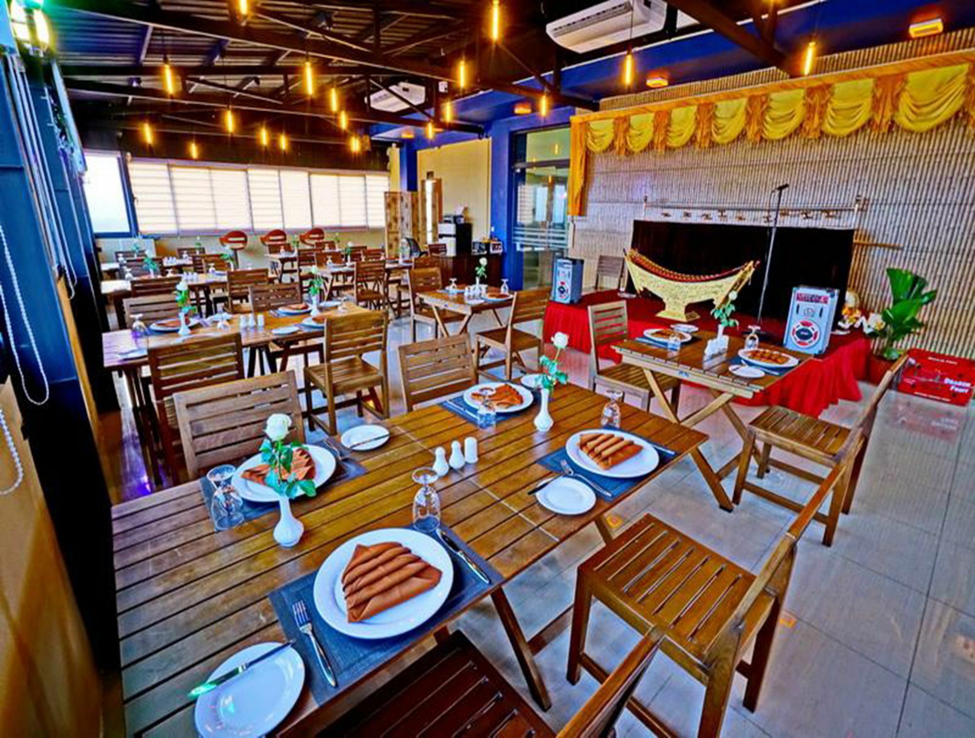 The Hotel Nova Mandalay Exterior foto